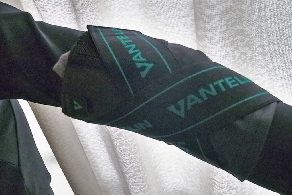バンテリン　加圧サポーター　ひじ専用